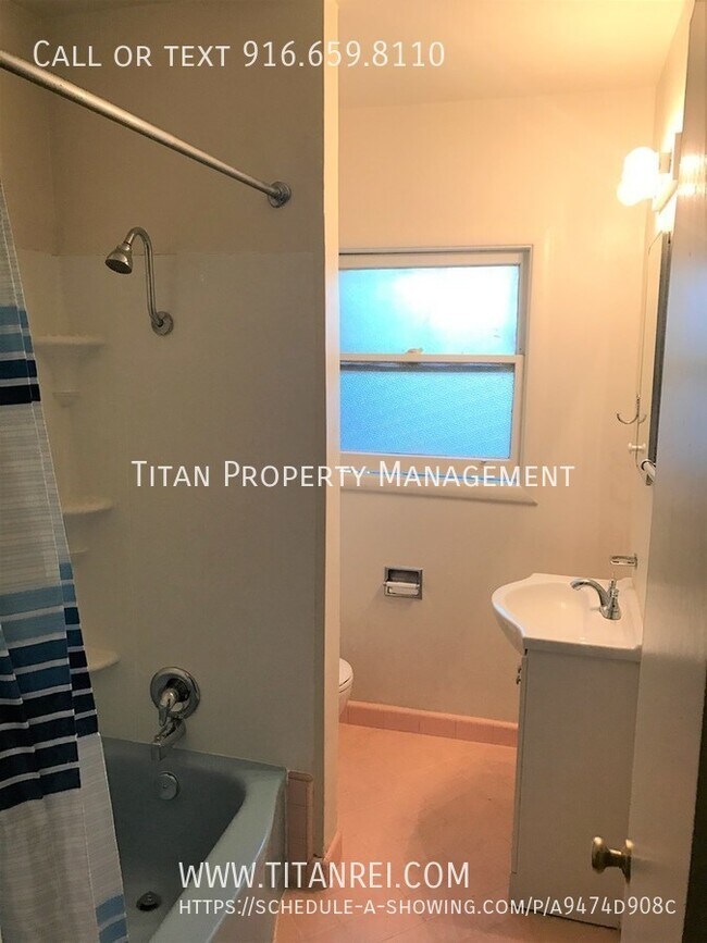 Building Photo - Sacramento 1Bed Apartment! Call (916) 659-...