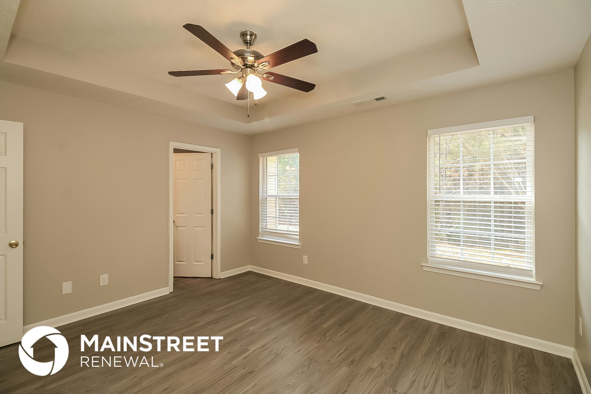 Building Photo - 7 Mineral Springs Ct