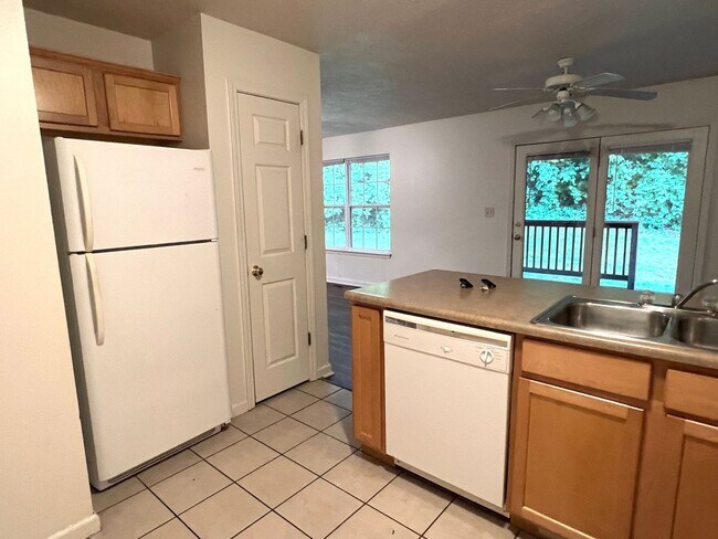 Building Photo - 2729-2733 Wyndham Way