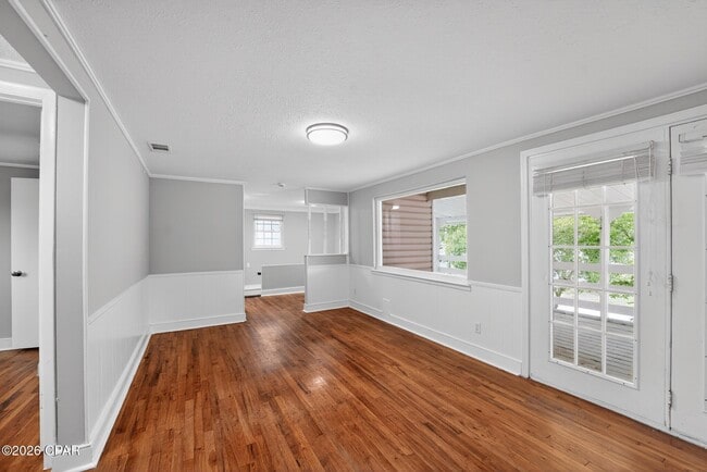 Building Photo - 14108 Pelican St