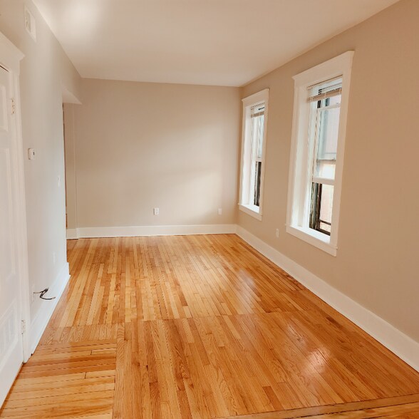 Building Photo - 43 Austin St