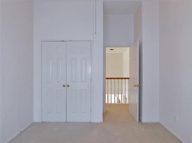 Building Photo - 2432 Shetland Dr