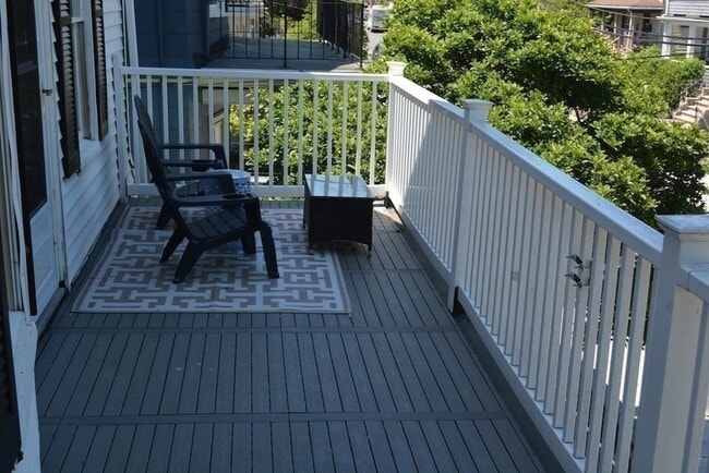 Building Photo - 171 Savin Hill Ave
