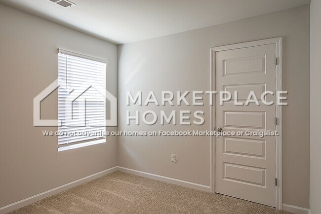 Building Photo - 997 Raghorn Rd