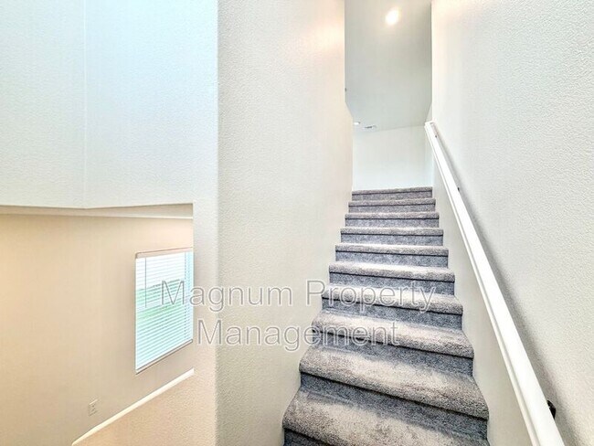 Building Photo - 28441 Dusky Willow Dr