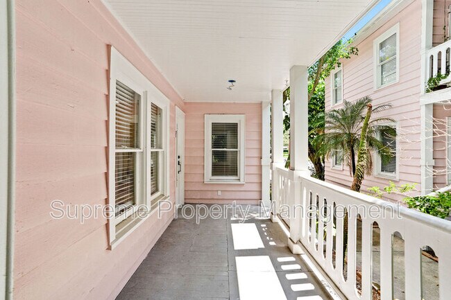 Building Photo - 1153 34th Ave N