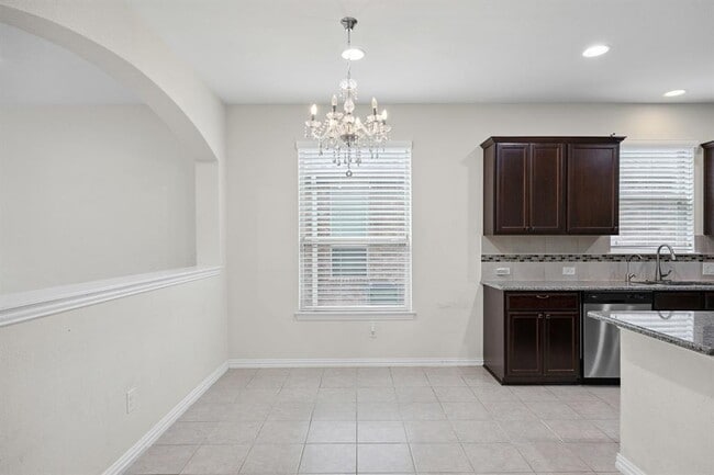 Building Photo - 2608 Hudson Ln
