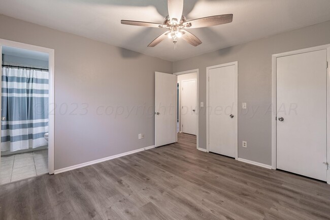 Building Photo - 5130 Leland Dr