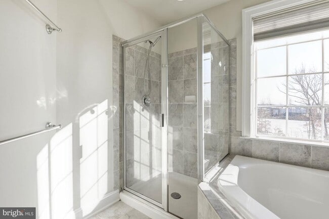 Building Photo - 25442 Hopton House Terrace