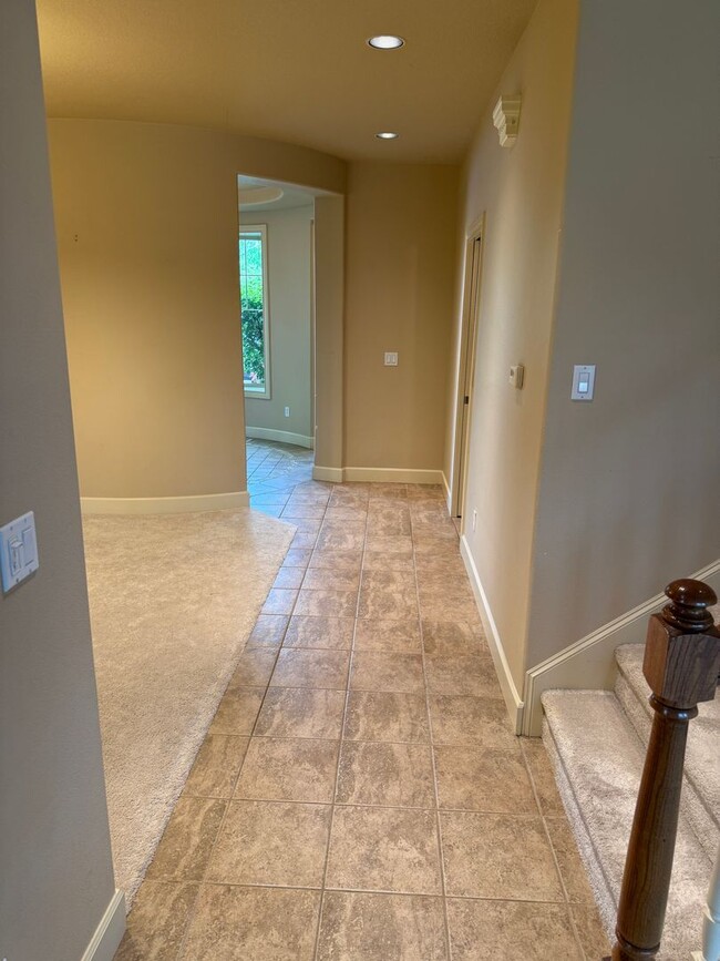 Building Photo - Large Rock Creek Single Family Home