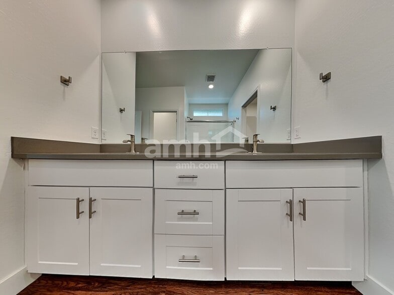 Building Photo - 21468 S 231st Way