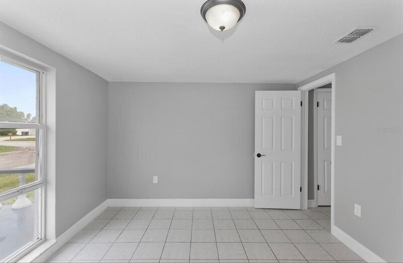 Building Photo - 9200 Chantilly Ln