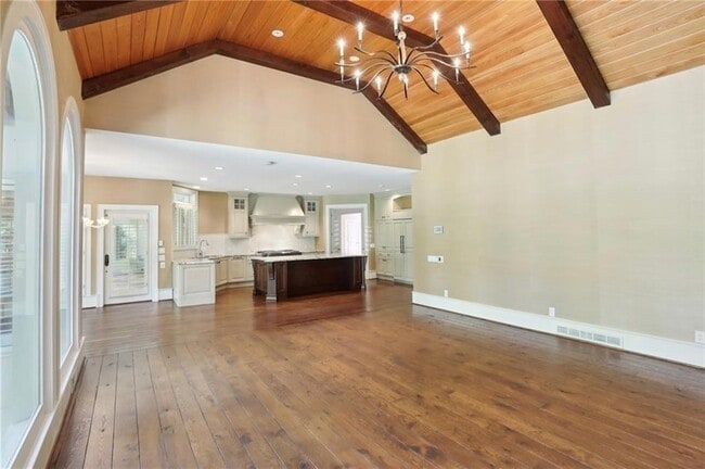 Building Photo - 1965 W Wesley Rd NW