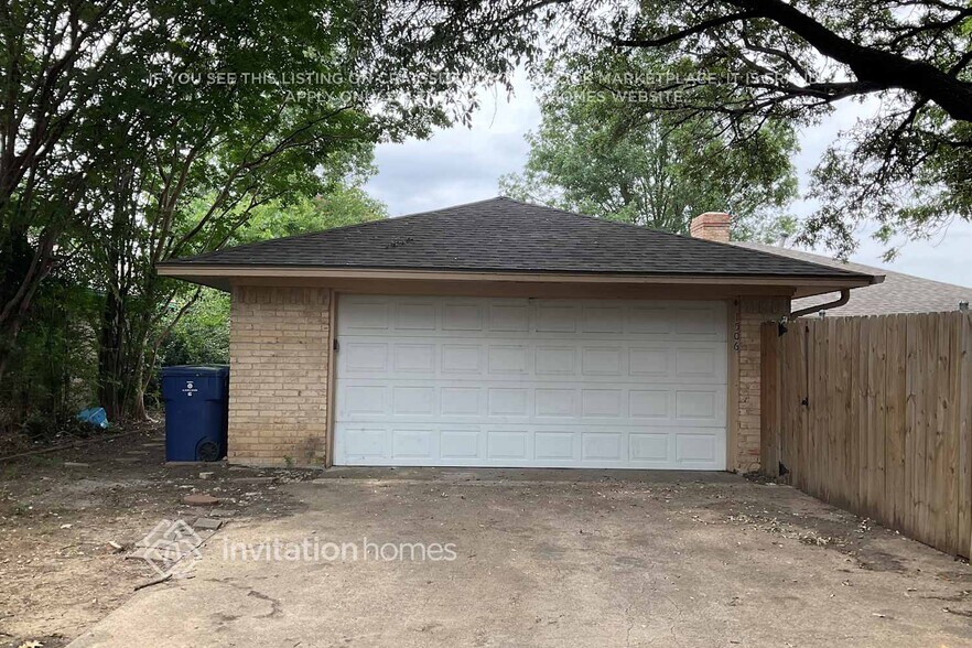 Building Photo - 1506 Mayfield Ave