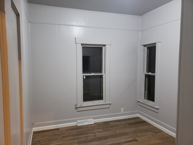 Building Photo - 1227 Pleasent Acres Dr.