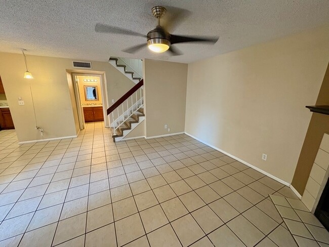 Building Photo - 2834 S Ext Rd