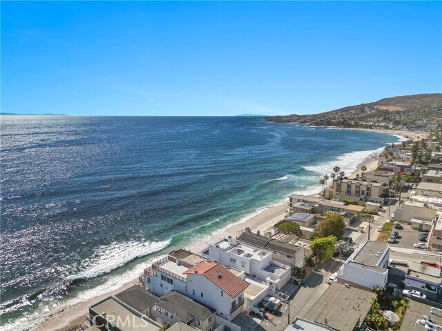 Building Photo - 1045 Gaviota Dr