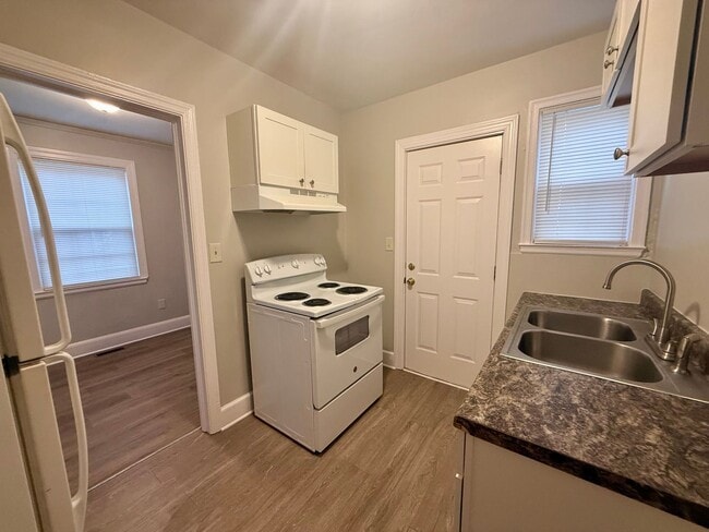 Building Photo - 314/316 N Ireland St