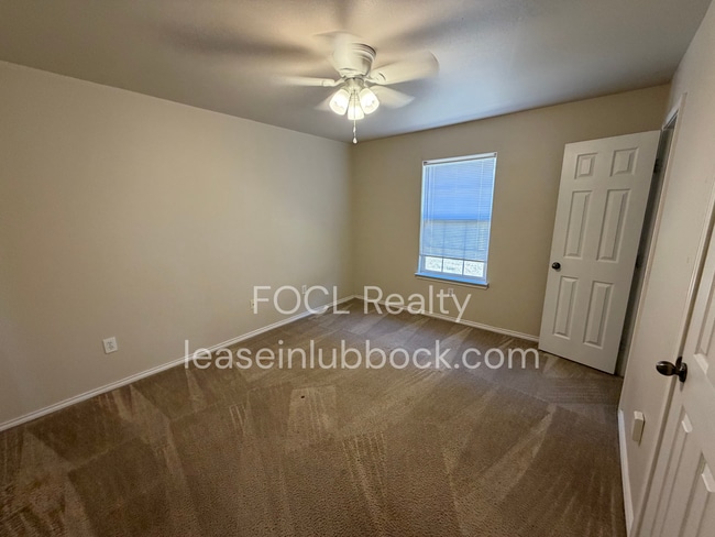 Building Photo - Bright and Welcoming 3/2/2