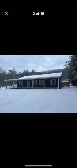 Building Photo - 3936 E Raccoon Valley Dr