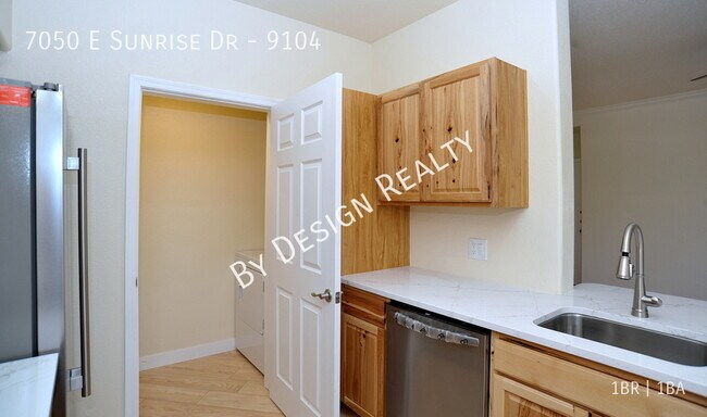 Building Photo - Pinnacle Canyon 1 Bed 1 Bath - Gated Commu...