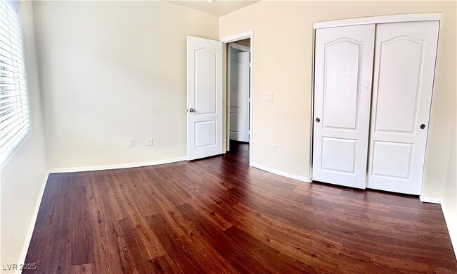 Building Photo - 4019 Benevolent Dr