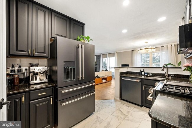 Building Photo - 12906 Fair Briar Ln