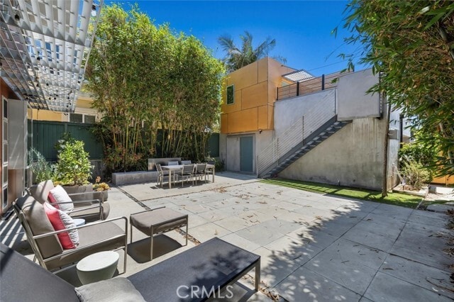 Building Photo - 604 33rd St