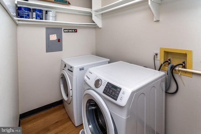 Building Photo - 69 Fisher Dr