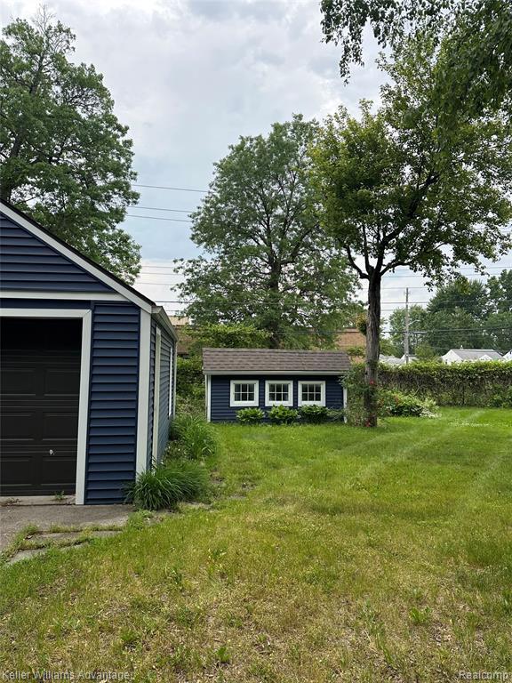 Building Photo - 26457 Delton St