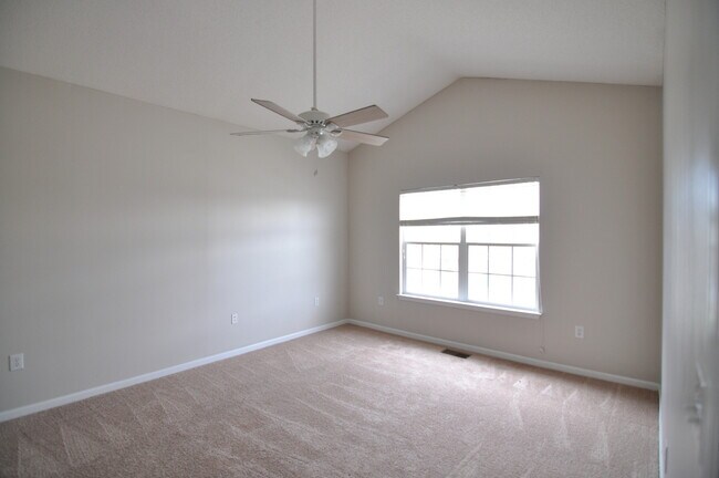 Building Photo - 44 Pine Meadows Cir