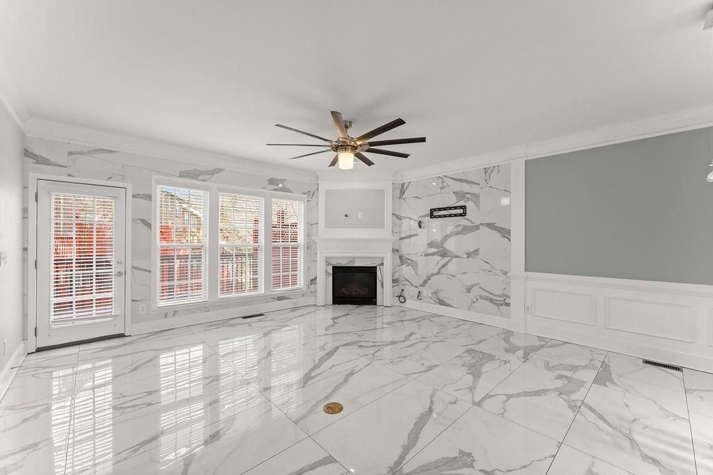 Building Photo - 2876 Overlook Way