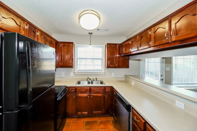 Building Photo - 2786 Breezy Ridge Trail