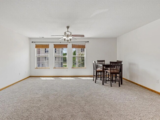 Building Photo - 3180 SW Arlan Ln
