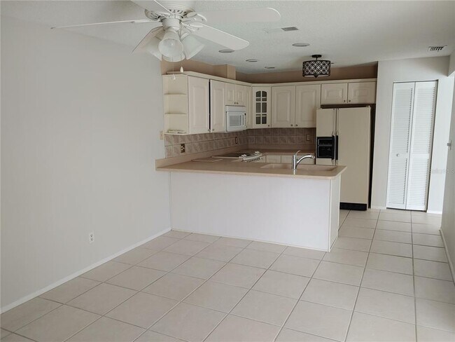 Building Photo - 525 Moreno Cir NE