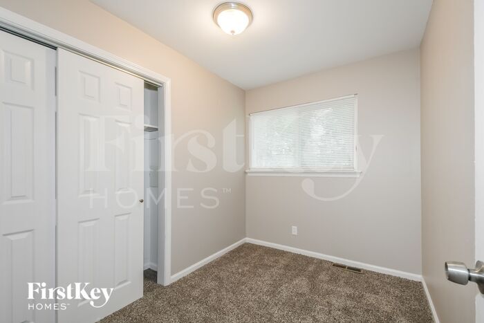 Building Photo - 1340 Layven Ave