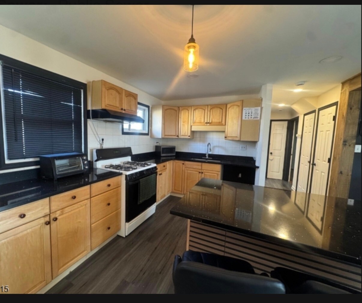 Building Photo - 2505 Girard Pl