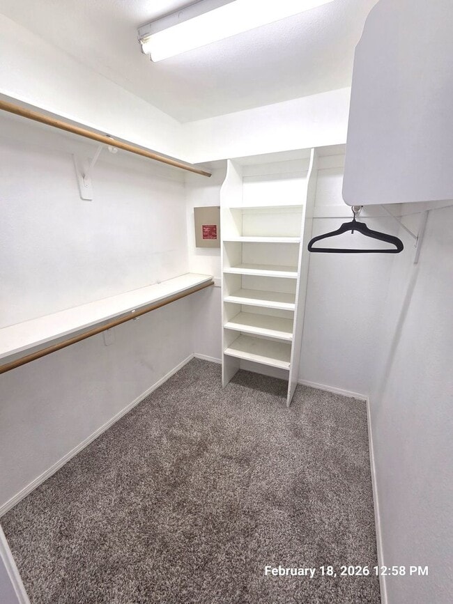 Building Photo - Beautiful 3 Bedroom 2 bath Home Across from La Joya Middle School