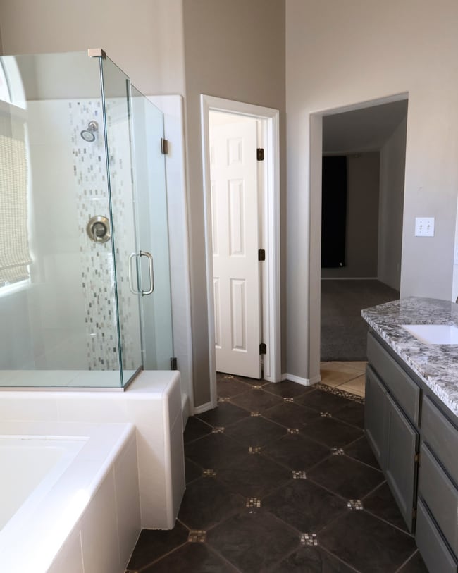 Building Photo - Spacious Beautiful 4-bedroom, 2-bath single-family home in Northwest Bakersfield, Move In Today!