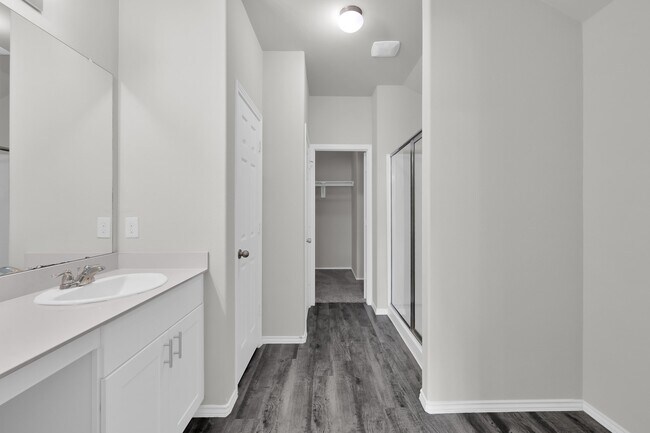 Building Photo - 8011 Dauntless Dr