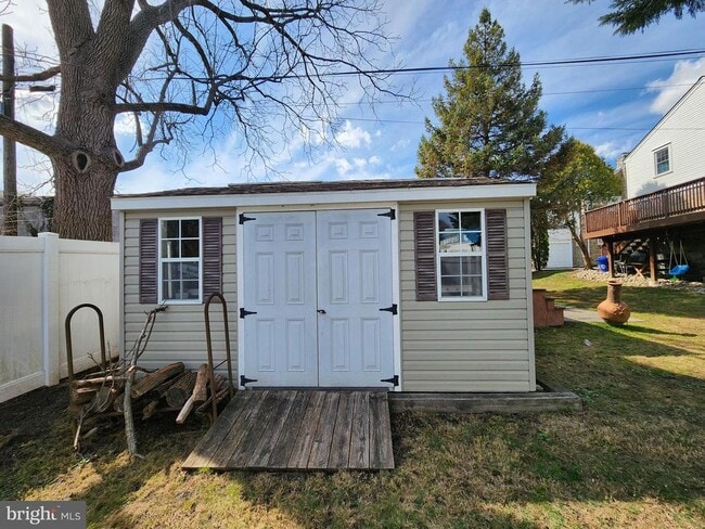 Building Photo - 1156 Garfield Ave