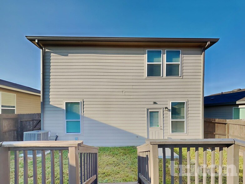 Building Photo - 10355 Dunlap