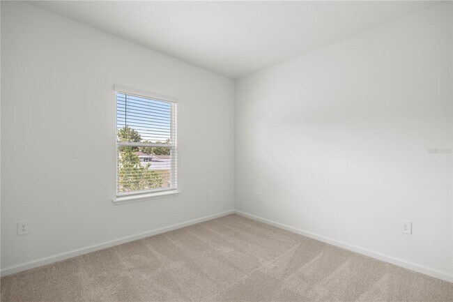 Building Photo - 6587 SW 89th Loop