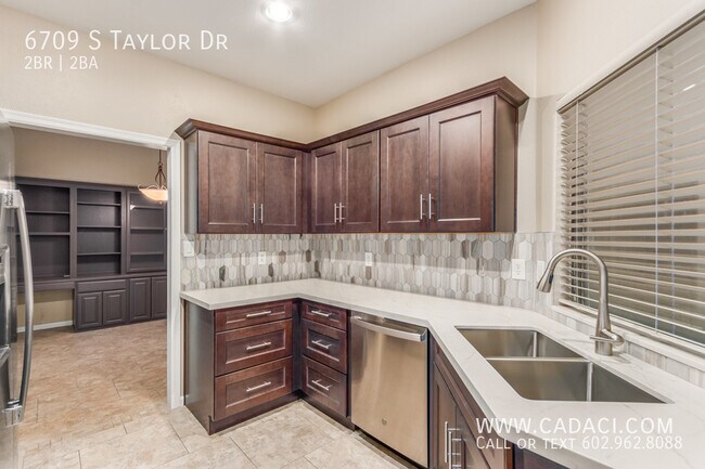 Building Photo - 6709 S Taylor Dr