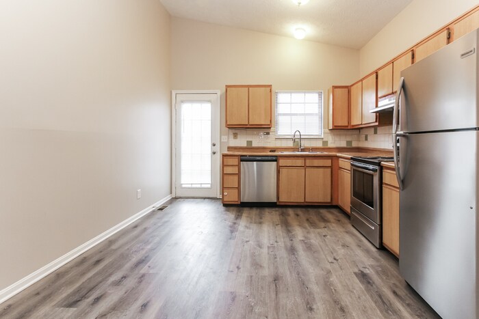 Building Photo - 4132 Luxembourg Cir E