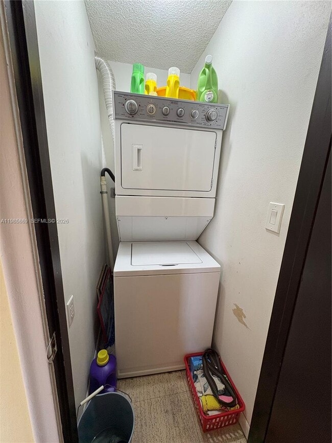 Building Photo - 4525 W 20th Ave