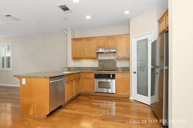 Building Photo - 8320 Bryn Glen Way