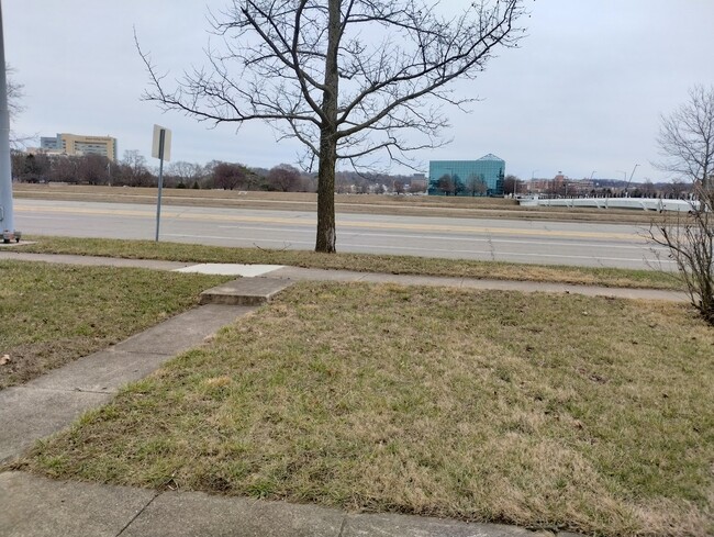 Building Photo - 1207 S Edwin C Moses Blvd
