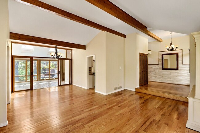 Building Photo - Outstanding Heritage Greens residence that features a spacious and airy layout that blends tradit...