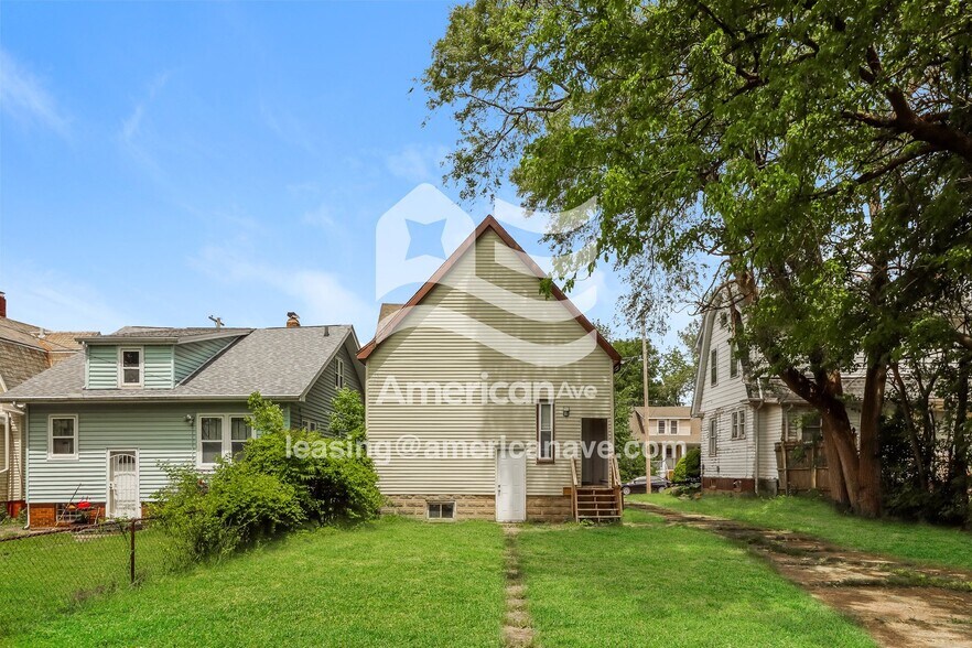 Building Photo - 218 W Virginia Ave